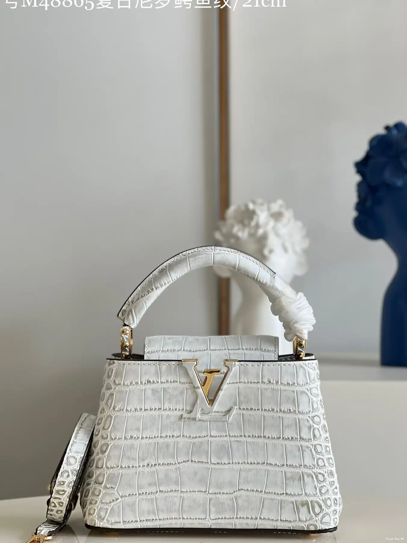VUITTON MINI CAPUCINES LOUIS 0614